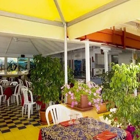 达佩普酒店 酒店 勒托阳尼