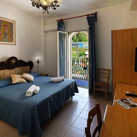 Da Peppe Hotel 3*